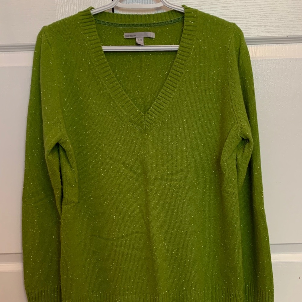 Sweater - Picture 1 of 2
